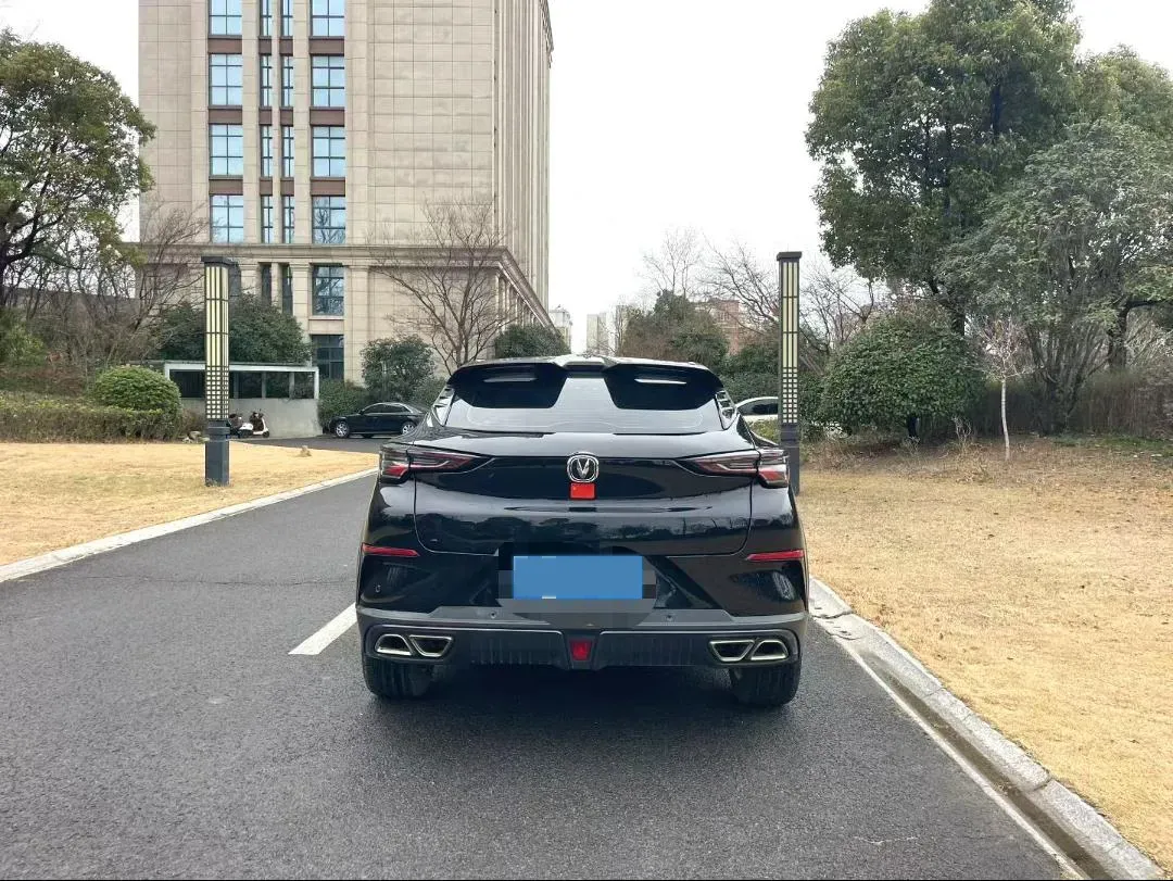 2022 ChangAn UNI-T 1.5T 188HP L4 7DCT,autocango,china used car exporter,china ev exporter,chinese used car exporter,chinese used ev exporter