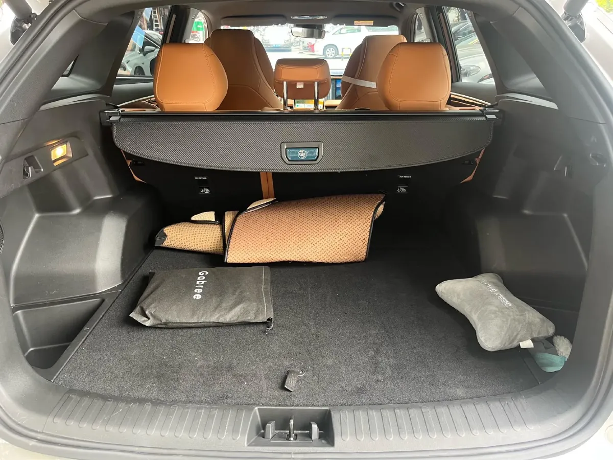 2025 Geely Galaxy L7 1.5L 112HP L4 1DHT PHEV 18.4KWH,autocango,china used car exporter,china ev exporter,chinese used car exporter,chinese used ev exporter