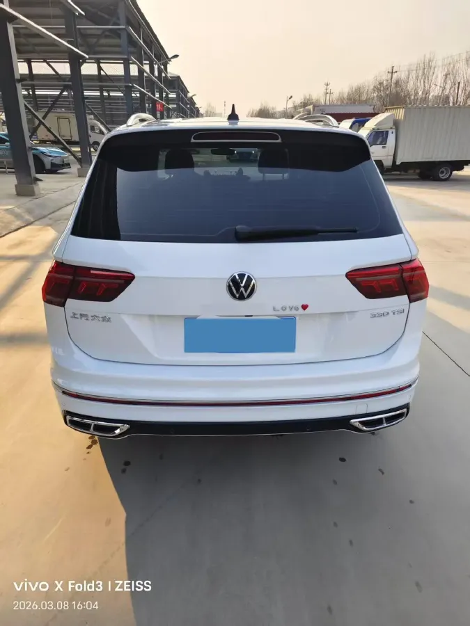 2023 Volkswagen Tiguan L 2.0T 186HP L4 7DCT,autocango,china used car exporter,china ev exporter,chinese used car exporter,chinese used ev exporter