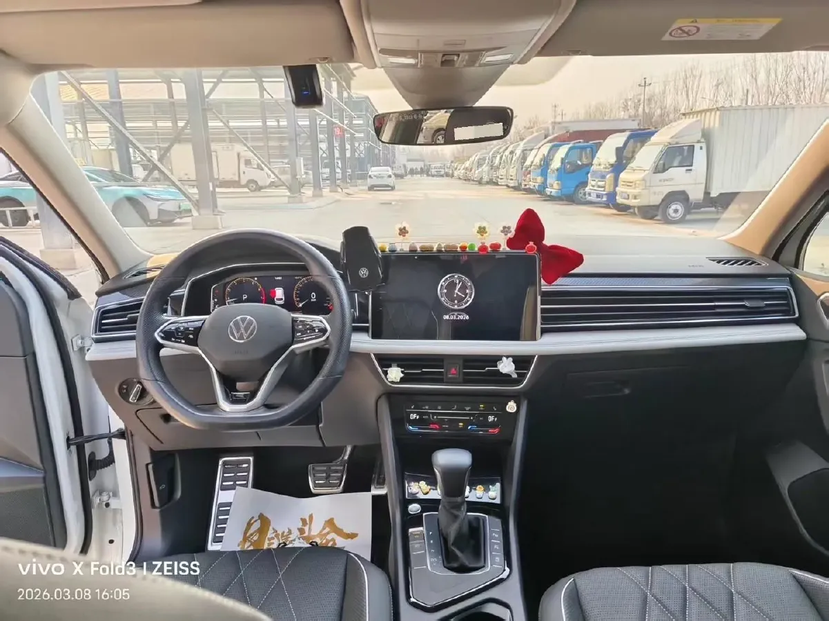 2023 Volkswagen Tiguan L 2.0T 186HP L4 7DCT,autocango,china used car exporter,china ev exporter,chinese used car exporter,chinese used ev exporter