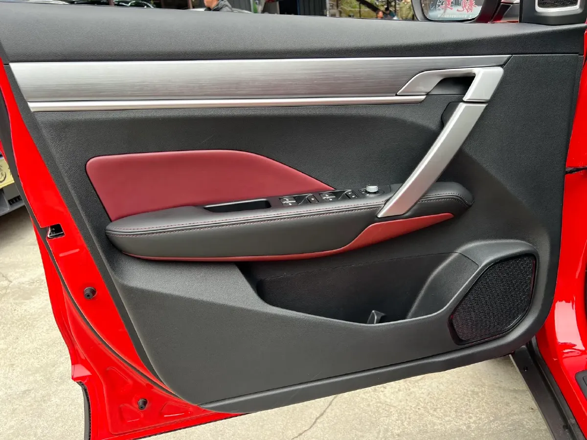 2020 Geely Coolray 1.4T 141HP L4 6MT,autocango,china used car exporter,china ev exporter,chinese used car exporter,chinese used ev exporter