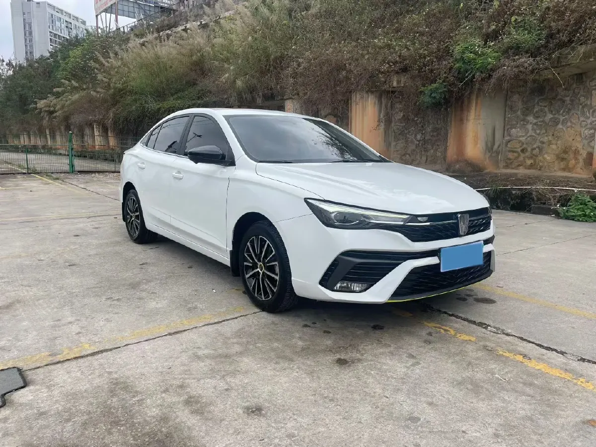 2021 Roewe i5 1.5L 120HP L4 CVT,autocango,china used car exporter,china ev exporter,chinese used car exporter,chinese used ev exporter