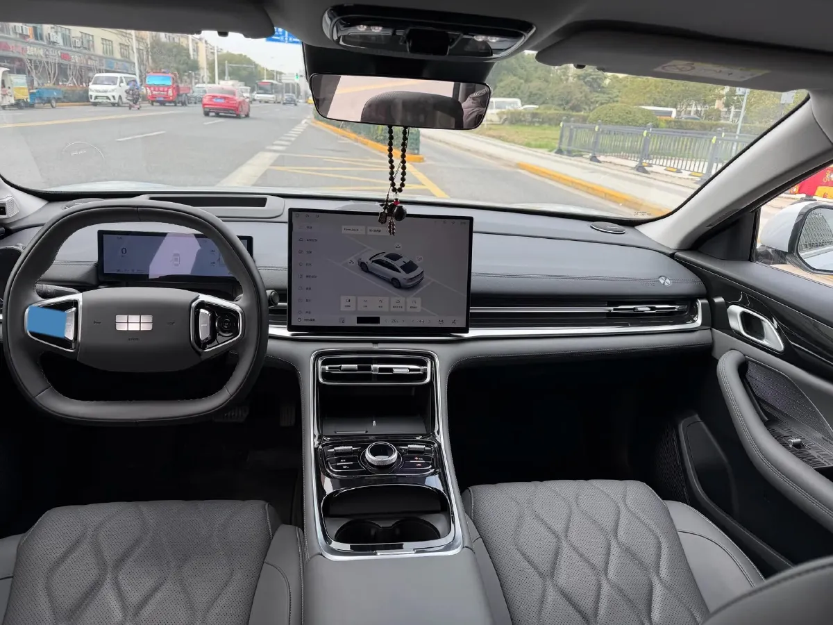 2025 Geely Galaxy A7 1.5L 112HP L4 1DHT PHEV,autocango,china used car exporter,china ev exporter,chinese used car exporter,chinese used ev exporter