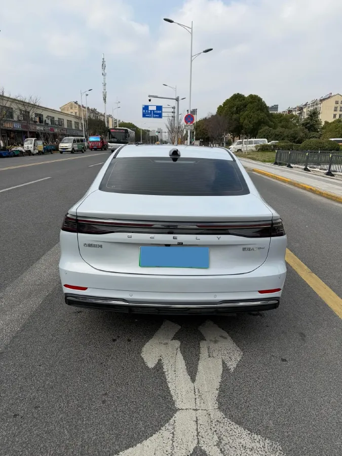 2025 Geely Galaxy A7 1.5L 112HP L4 1DHT PHEV,autocango,china used car exporter,china ev exporter,chinese used car exporter,chinese used ev exporter