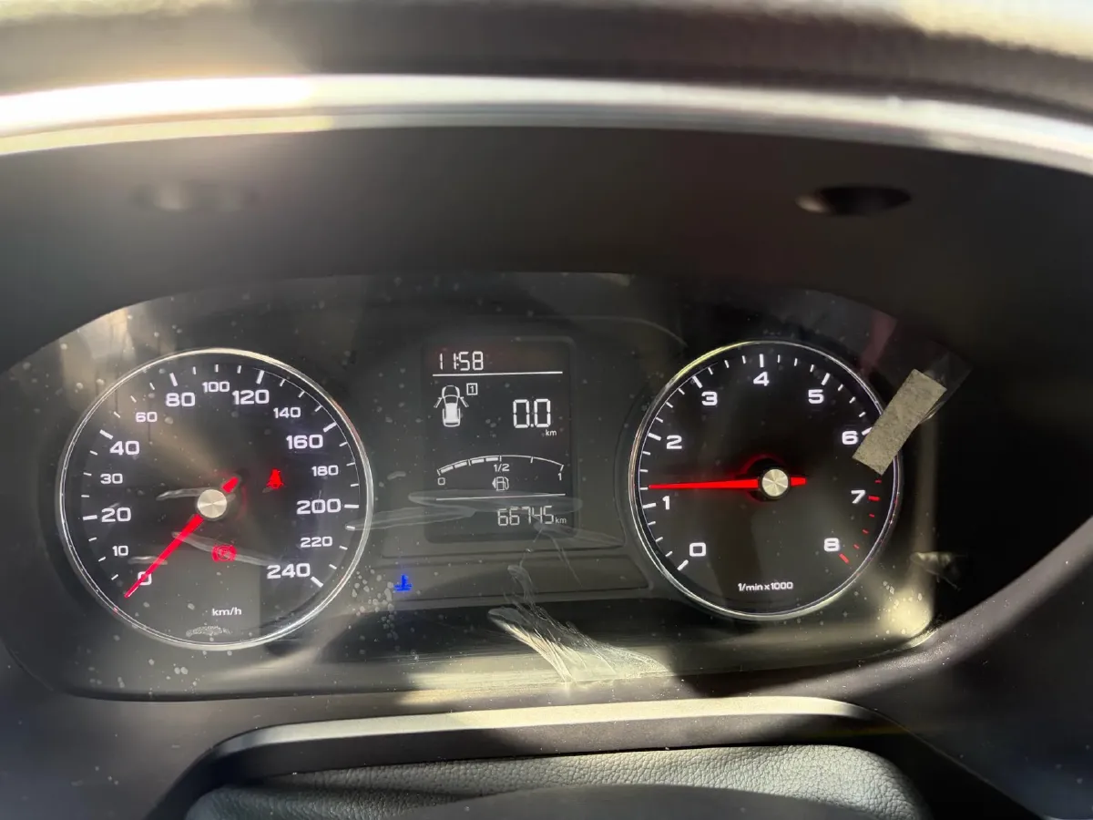 2020 Dongfeng YuFeng P16 2.4T 218HP L4 6MT,autocango,china used car exporter,china ev exporter,chinese used car exporter,chinese used ev exporter