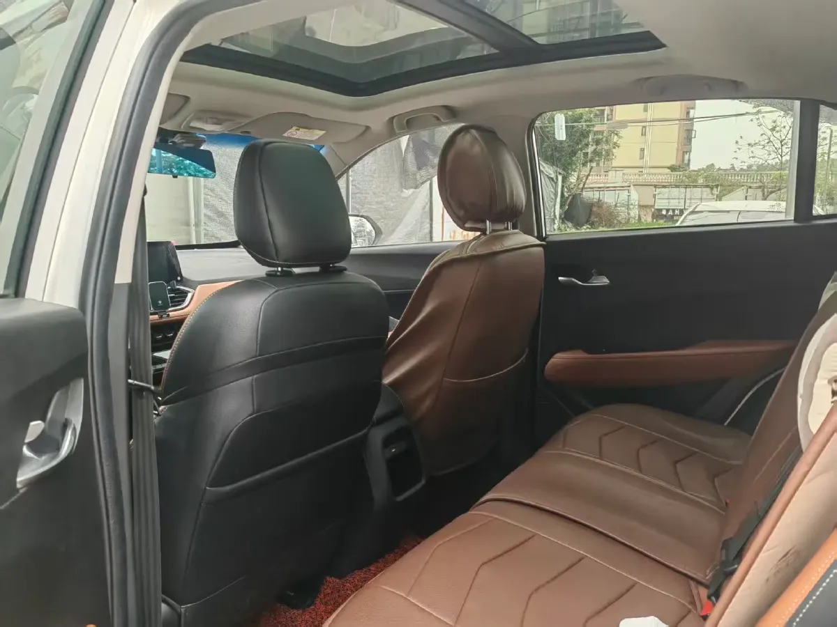 2017 HaiMa S5 Young Edition 1.6L 122HP L4 5MT,autocango,china used car exporter,china ev exporter,chinese used car exporter,chinese used ev exporter