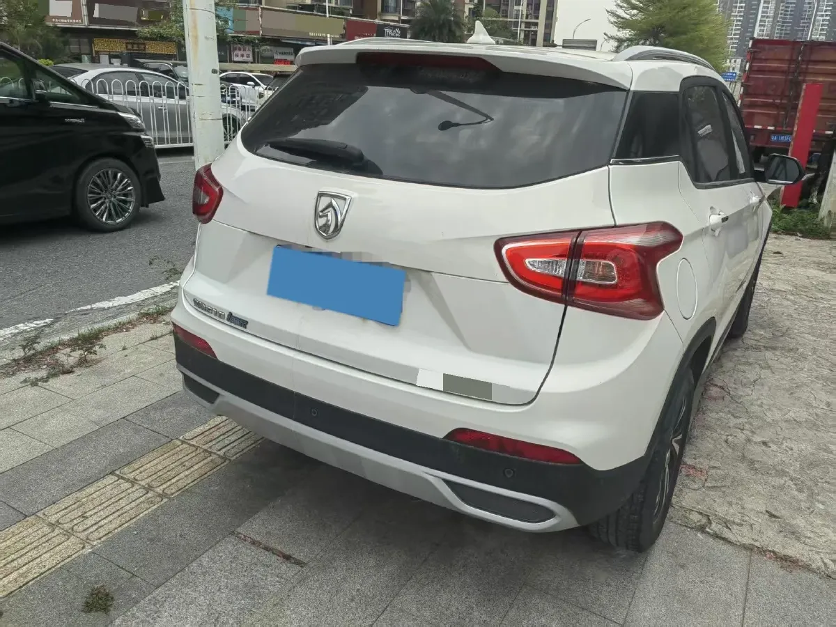 2017 HaiMa S5 Young Edition 1.6L 122HP L4 5MT,autocango,china used car exporter,china ev exporter,chinese used car exporter,chinese used ev exporter