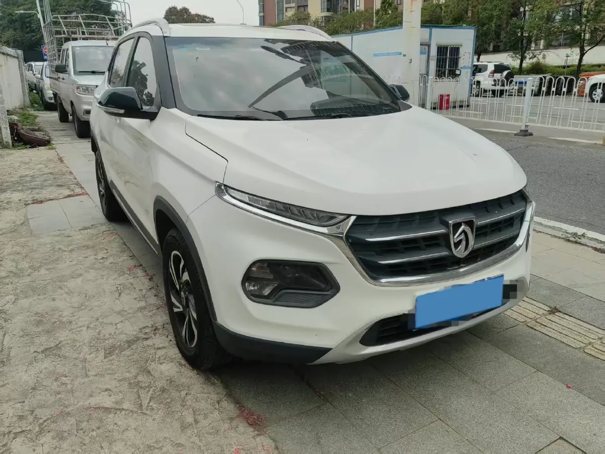2017 HaiMa S5 Young Edition 1.6L 122HP L4 5MT,autocango,china used car exporter,china ev exporter,chinese used car exporter,chinese used ev exporter