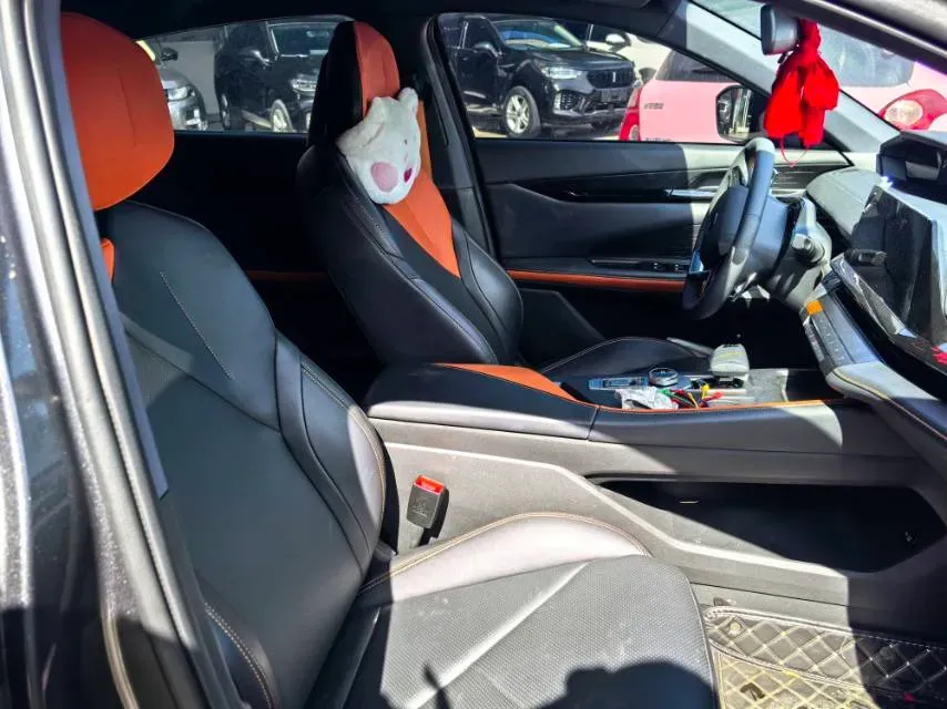 2022 ChangAn UNI-V 1.5T 188HP L4 7DCT,autocango,china used car exporter,china ev exporter,chinese used car exporter,chinese used ev exporter