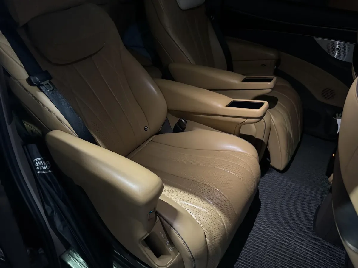 2023 Denza D9 1.5T 139HP L4 E-CVT PHEV 20.39KWH,autocango,china used car exporter,china ev exporter,chinese used car exporter,chinese used ev exporter