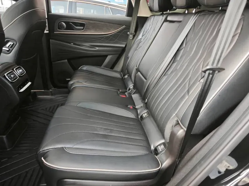 2023 Chery Tiggo 9 2.0T 261HP L4 7DCT,autocango,china used car exporter,china ev exporter,chinese used car exporter,chinese used ev exporter