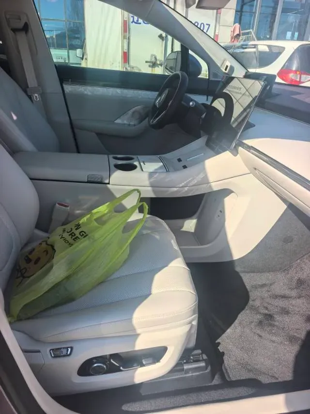 2026 Luxeed R7 REEV 156HP REEV,autocango,china used car exporter,china ev exporter,chinese used car exporter,chinese used ev exporter