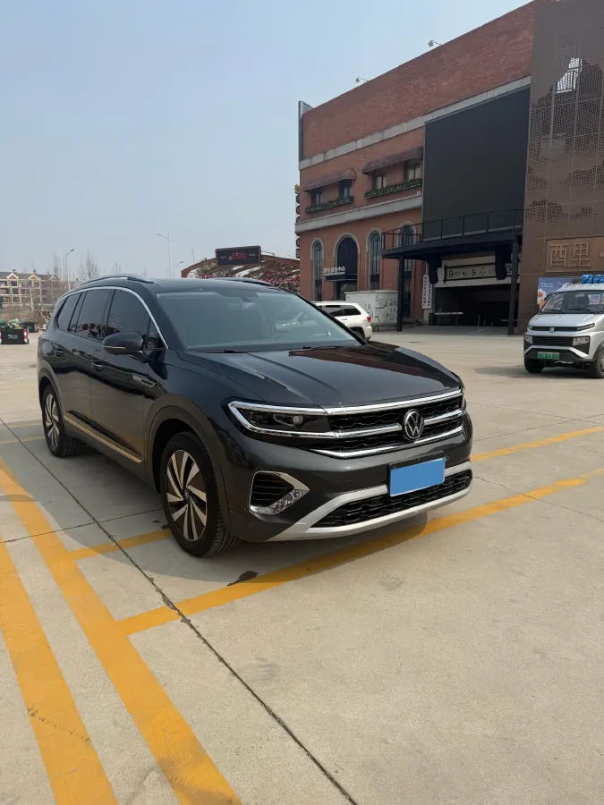 2021 Volkswagen Talagon 2.0T 186HP L4 7DCT,autocango,china used car exporter,china ev exporter,chinese used car exporter,chinese used ev exporter