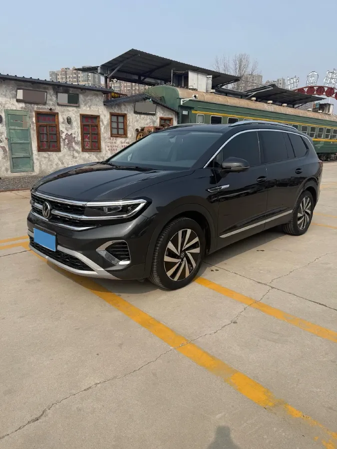 2021 Volkswagen Talagon 2.0T 186HP L4 7DCT,autocango,china used car exporter,china ev exporter,chinese used car exporter,chinese used ev exporter