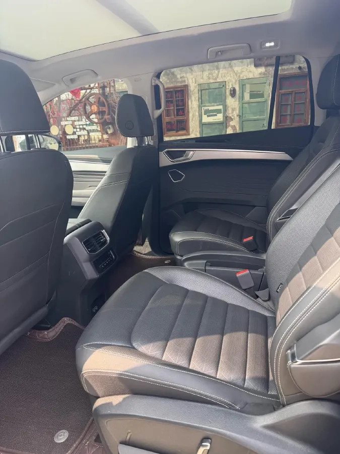 2021 Volkswagen Talagon 2.0T 186HP L4 7DCT,autocango,china used car exporter,china ev exporter,chinese used car exporter,chinese used ev exporter