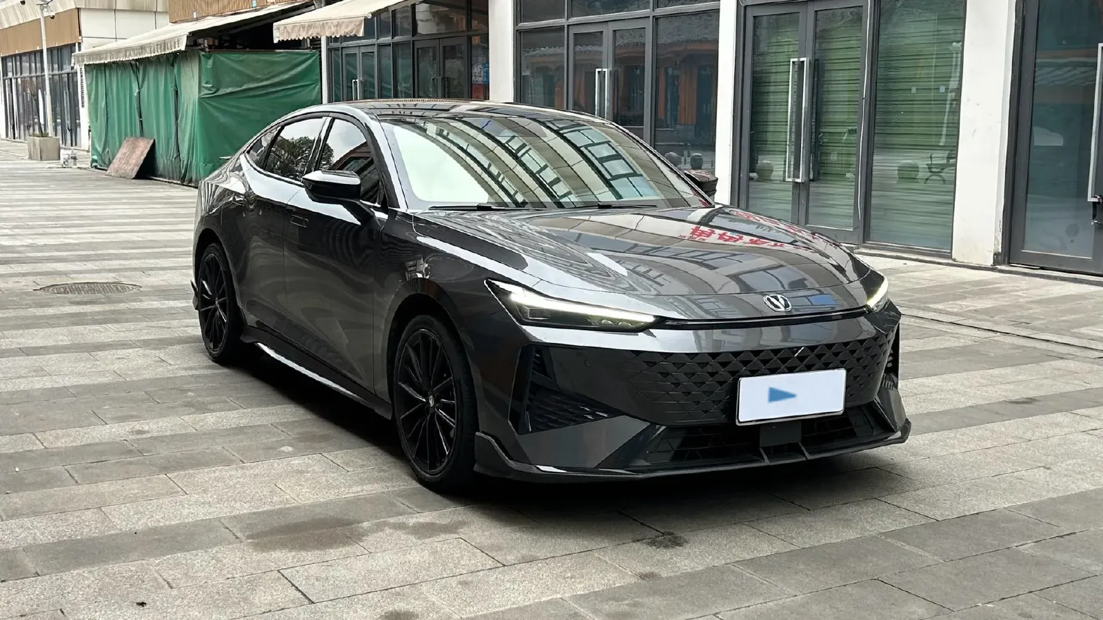 2024 ChangAn UNI-V 1.5T 188HP L4 7DCT,autocango,china used car exporter,china ev exporter,chinese used car exporter,chinese used ev exporter