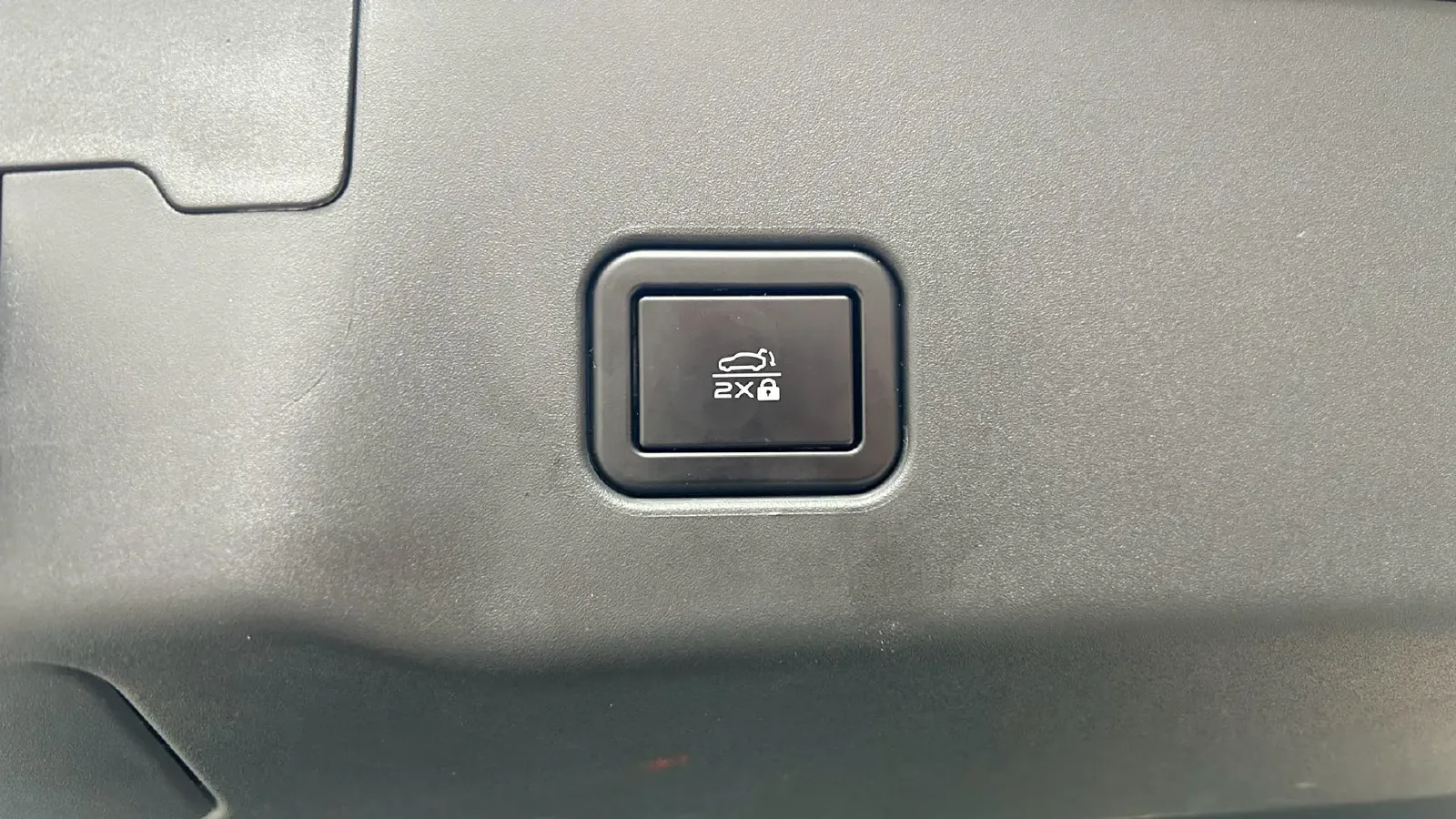 2024 ChangAn UNI-V 1.5T 188HP L4 7DCT,autocango,china used car exporter,china ev exporter,chinese used car exporter,chinese used ev exporter