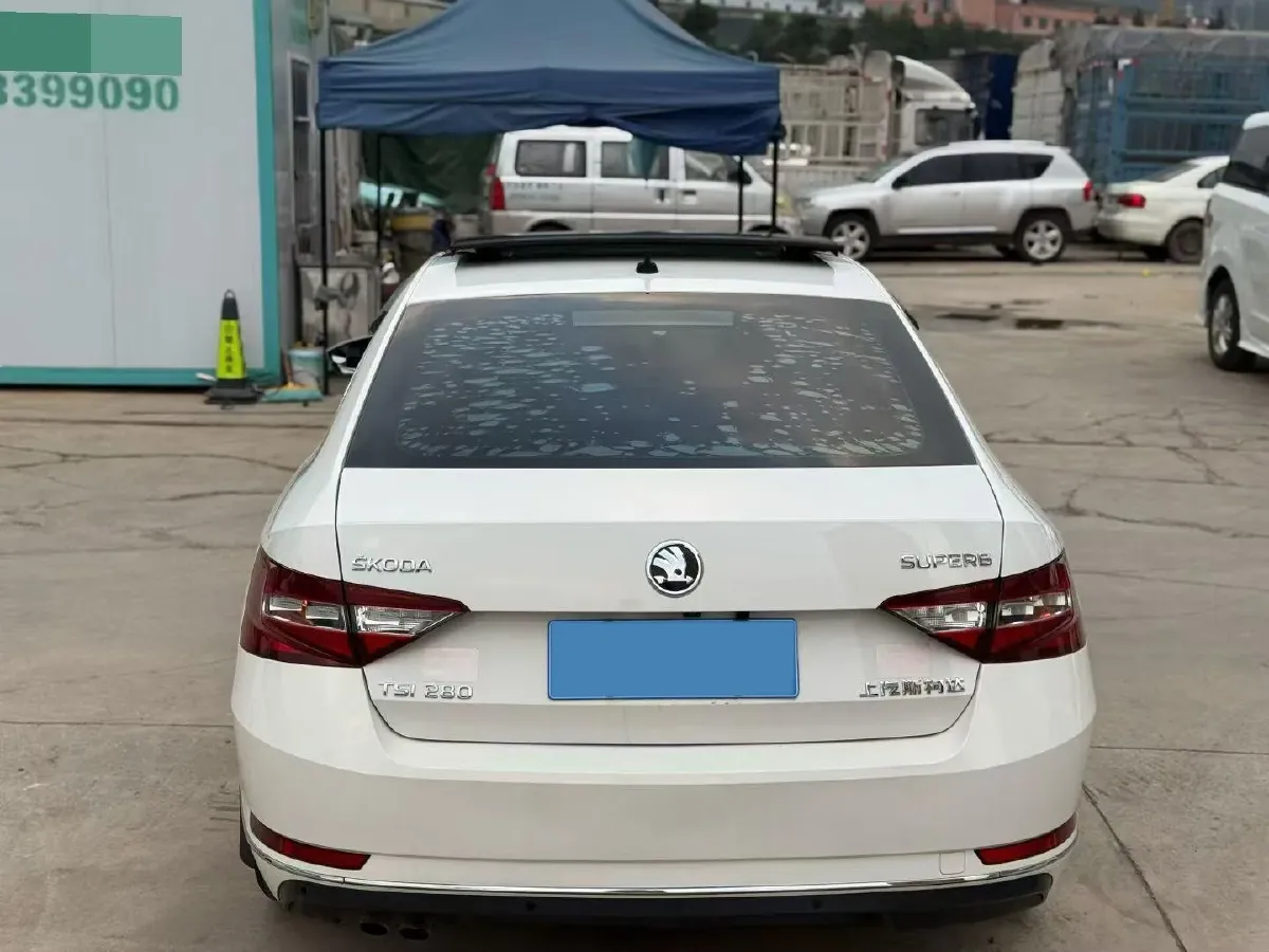 2018 Skoda Superb 1.8T 180HP L4 7DCT,autocango,china used car exporter,china ev exporter,chinese used car exporter,chinese used ev exporter