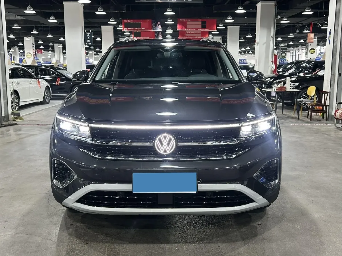 2023 Volkswagen Talagon 2.0T 220HP L4 7DCT,autocango,china used car exporter,china ev exporter,chinese used car exporter,chinese used ev exporter
