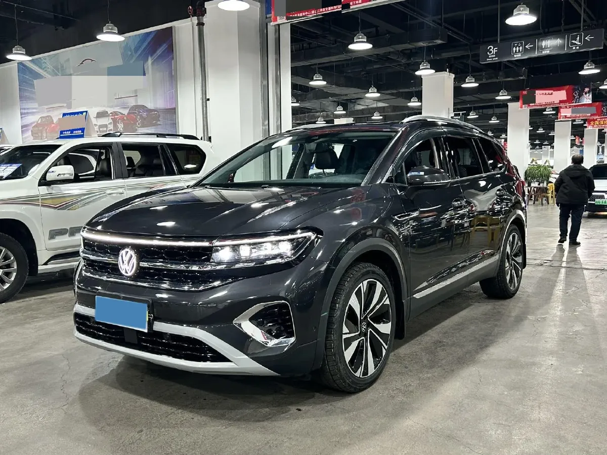 2023 Volkswagen Talagon 2.0T 220HP L4 7DCT,autocango,china used car exporter,china ev exporter,chinese used car exporter,chinese used ev exporter