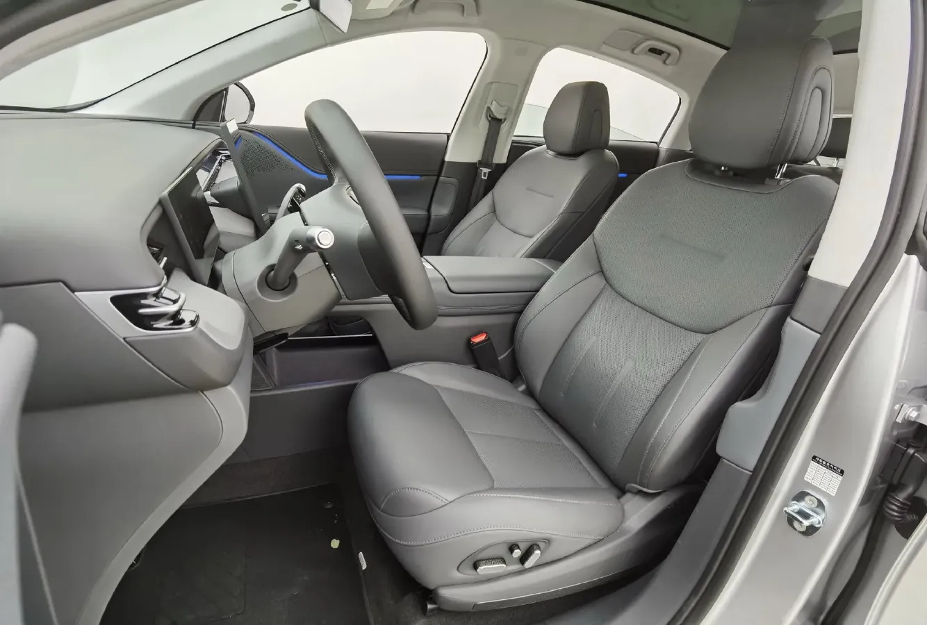 2025 Xpeng G6 BEV 68.5KWH,autocango,china used car exporter,china ev exporter,chinese used car exporter,chinese used ev exporter