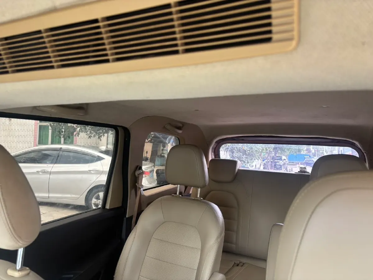 2018 WuLing HongGuang 1.5L 105HP L4 5MT,autocango,china used car exporter,china ev exporter,chinese used car exporter,chinese used ev exporter