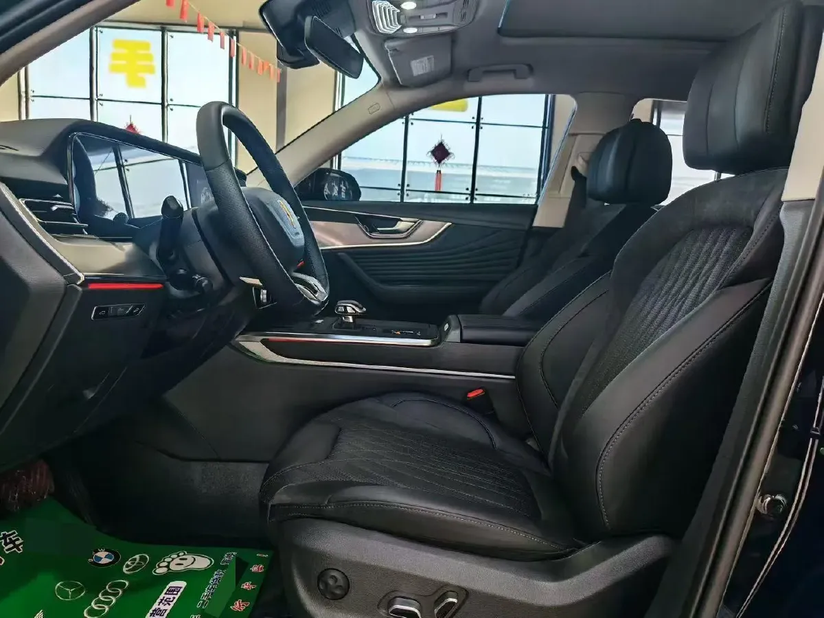 2023 HongQi HS5 2.0T 252HP L4 8AT,autocango,china used car exporter,china ev exporter,chinese used car exporter,chinese used ev exporter