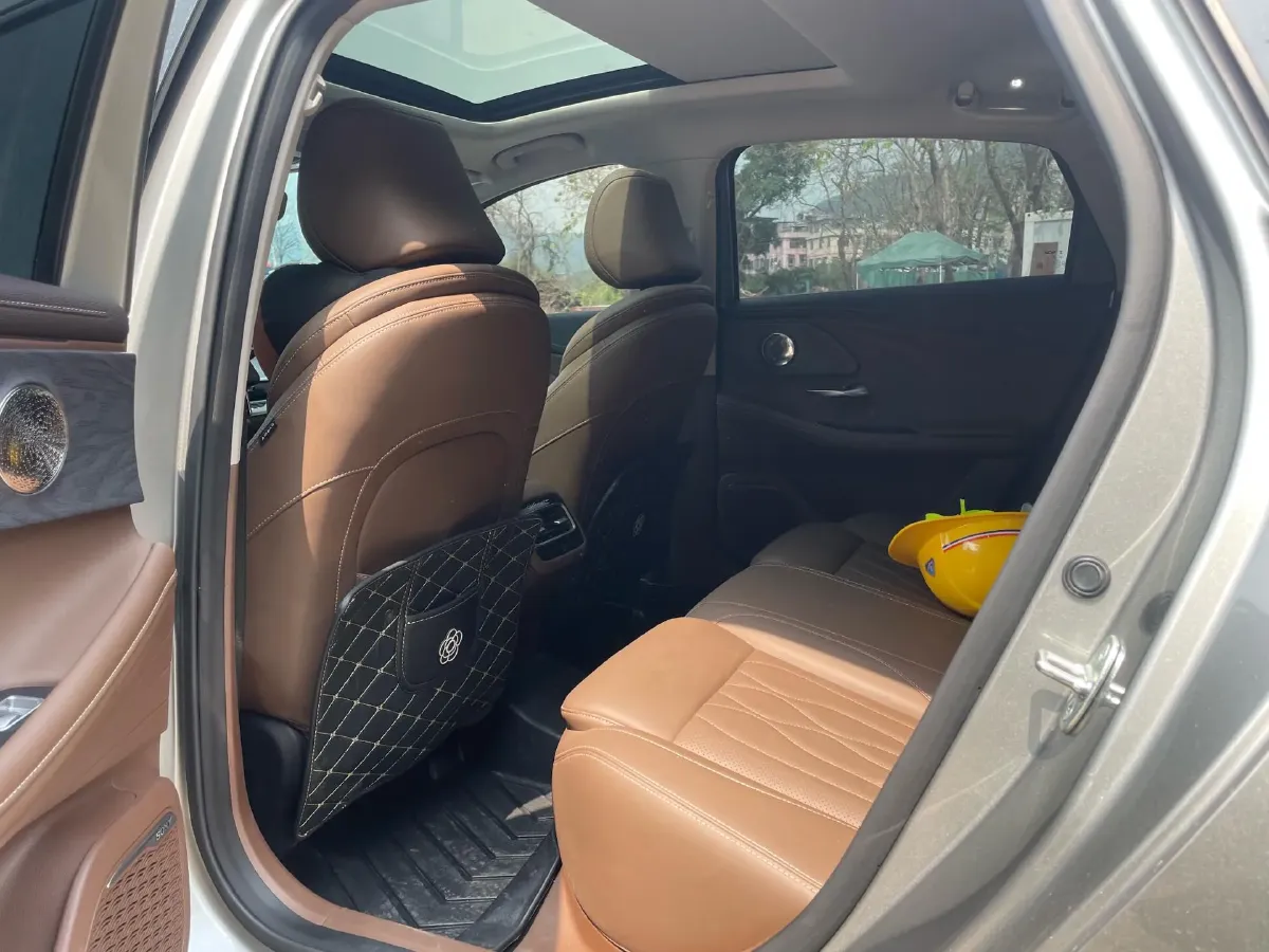 2023 Chery Arrizo 8 2.0T 254HP L4 7DCT,autocango,china used car exporter,china ev exporter,chinese used car exporter,chinese used ev exporter