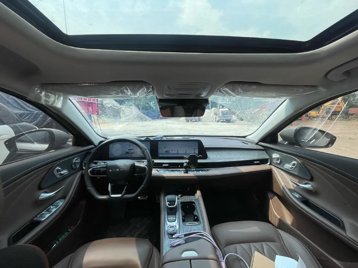 2023 Chery Arrizo 8 2.0T 254HP L4 7DCT,autocango,china used car exporter,china ev exporter,chinese used car exporter,chinese used ev exporter