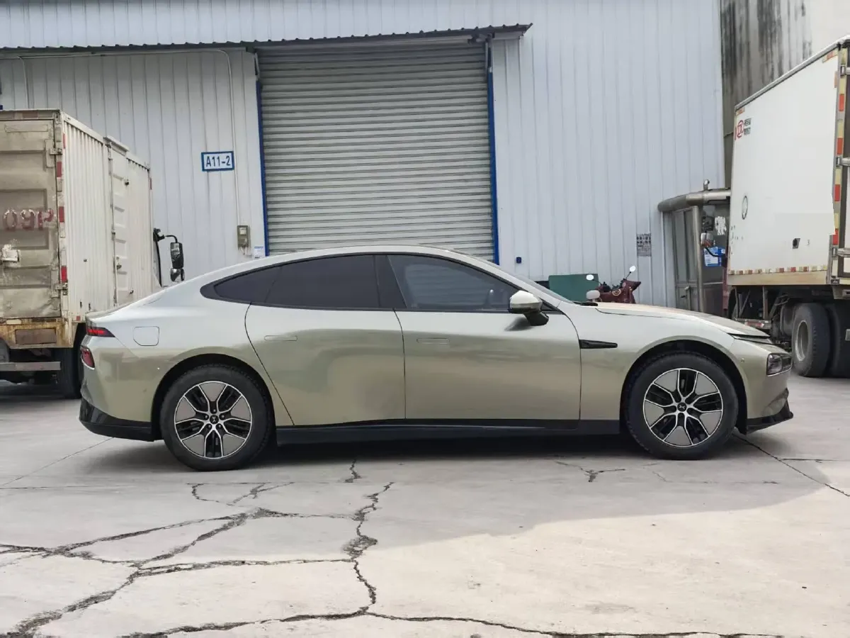 2023 Xpeng P7 BEV 86.2KWH,autocango,china used car exporter,china ev exporter,chinese used car exporter,chinese used ev exporter