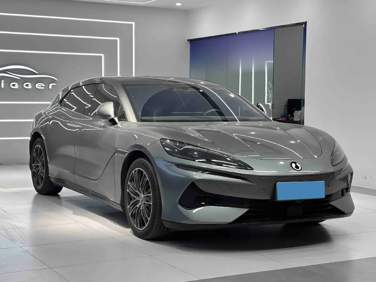 2024 Denza DenzaZ9GT 2.0T 207HP L4 E-CVT PHEV 38.5KWH,autocango,china used car exporter,china ev exporter,chinese used car exporter,chinese used ev exporter