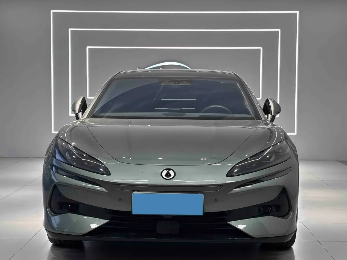 2024 Denza DenzaZ9GT 2.0T 207HP L4 E-CVT PHEV 38.5KWH,autocango,china used car exporter,china ev exporter,chinese used car exporter,chinese used ev exporter