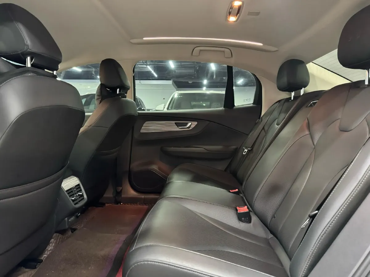 2024 HongQi E-QM5 BEV 60KWH,autocango,china used car exporter,china ev exporter,chinese used car exporter,chinese used ev exporter