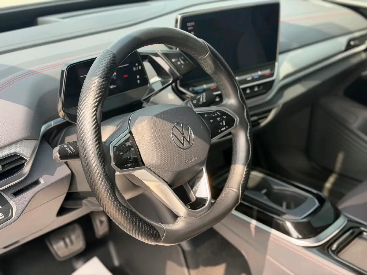 2022 Volkswagen ID.4 Crozz BEV 84.8KWH,autocango,china used car exporter,china ev exporter,chinese used car exporter,chinese used ev exporter