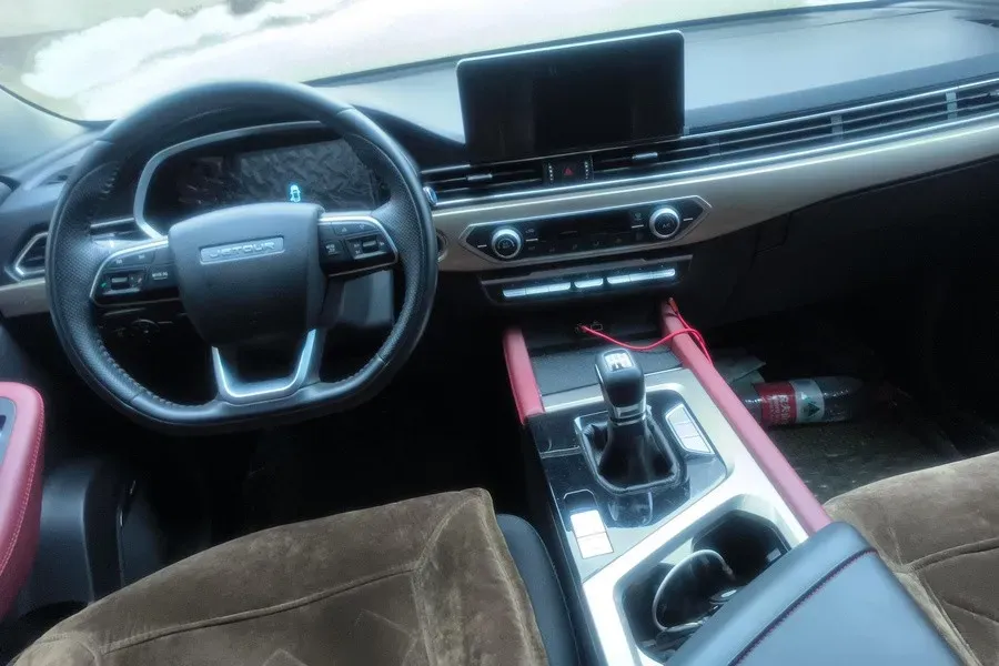 2023 Jetour X70 1.5T 156HP L4 6MT,autocango,china used car exporter,china ev exporter,chinese used car exporter,chinese used ev exporter