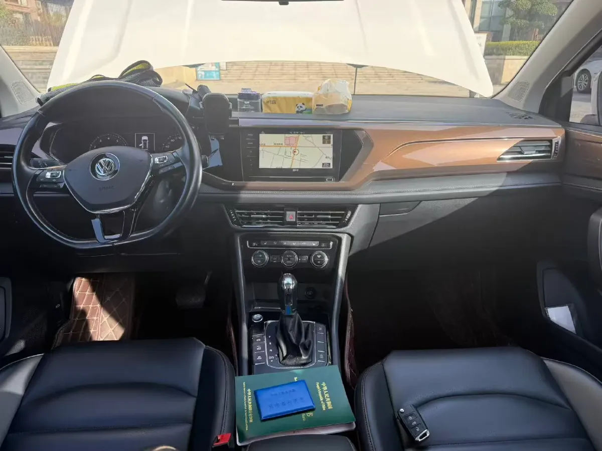 2019 MINI MINI 1.5T 102HP L3 7DCT,autocango,china used car exporter,china ev exporter,chinese used car exporter,chinese used ev exporter