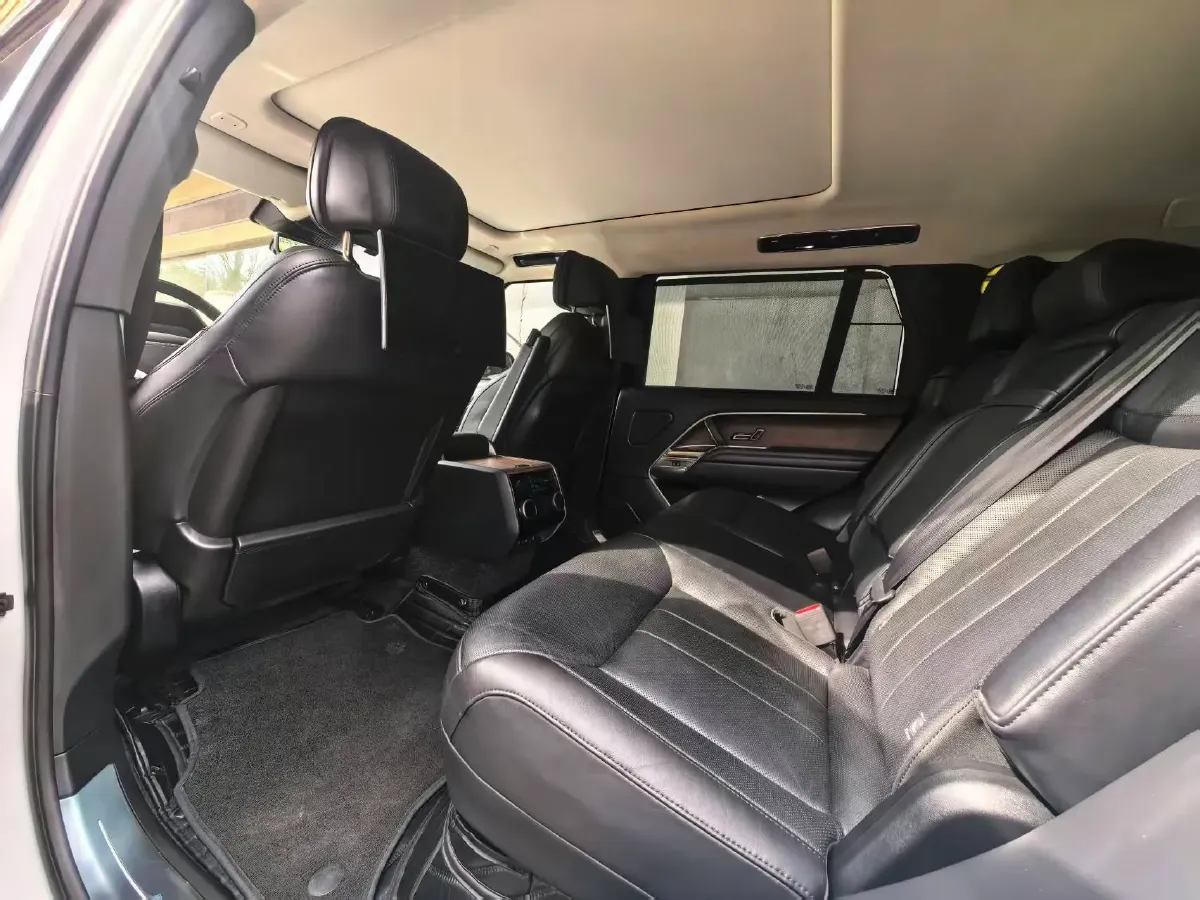 2022 Land Rover Range Rover 3.0T 400HP L6 8AT,autocango,china used car exporter,china ev exporter,chinese used car exporter,chinese used ev exporter