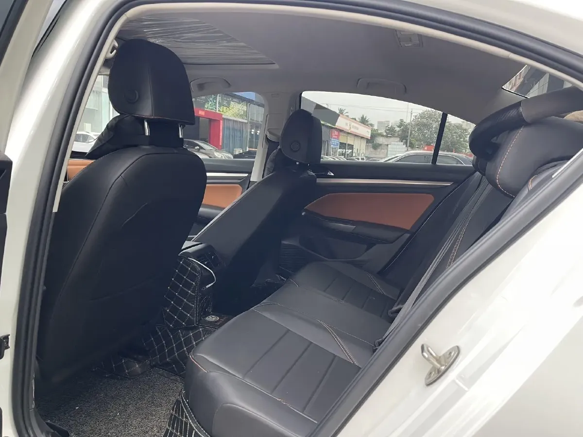 2023 Volkswagen Bora 1.2T 116HP L4 7DCT,autocango,china used car exporter,china ev exporter,chinese used car exporter,chinese used ev exporter