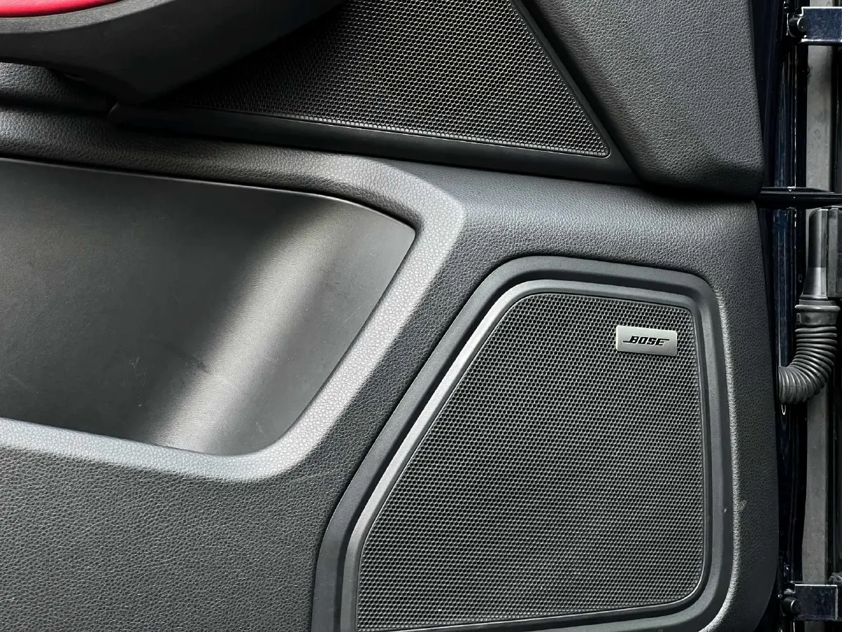 2022 Porsche Macan 2.0T 265HP L4 7DCT,autocango,china used car exporter,china ev exporter,chinese used car exporter,chinese used ev exporter