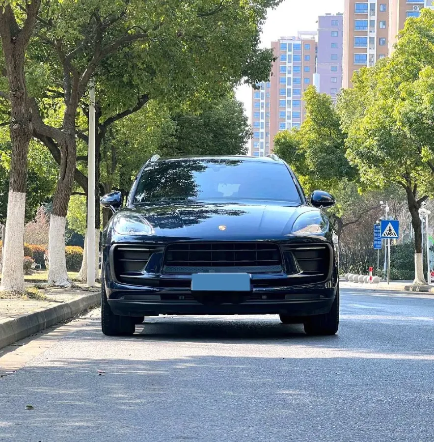 2022 Porsche Macan 2.0T 265HP L4 7DCT,autocango,china used car exporter,china ev exporter,chinese used car exporter,chinese used ev exporter