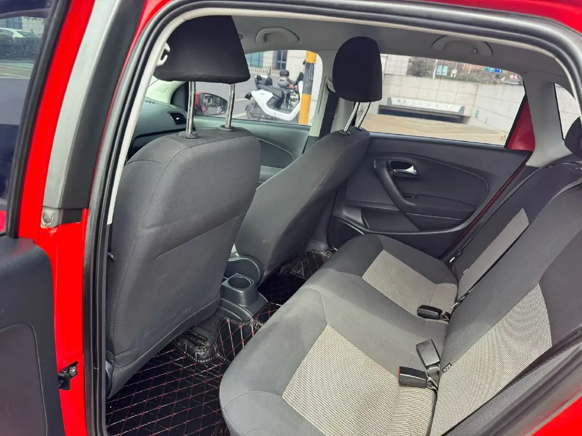 2016 Volkswagen Polo 1.4L 90HP L4 6AT,autocango,china used car exporter,china ev exporter,chinese used car exporter,chinese used ev exporter