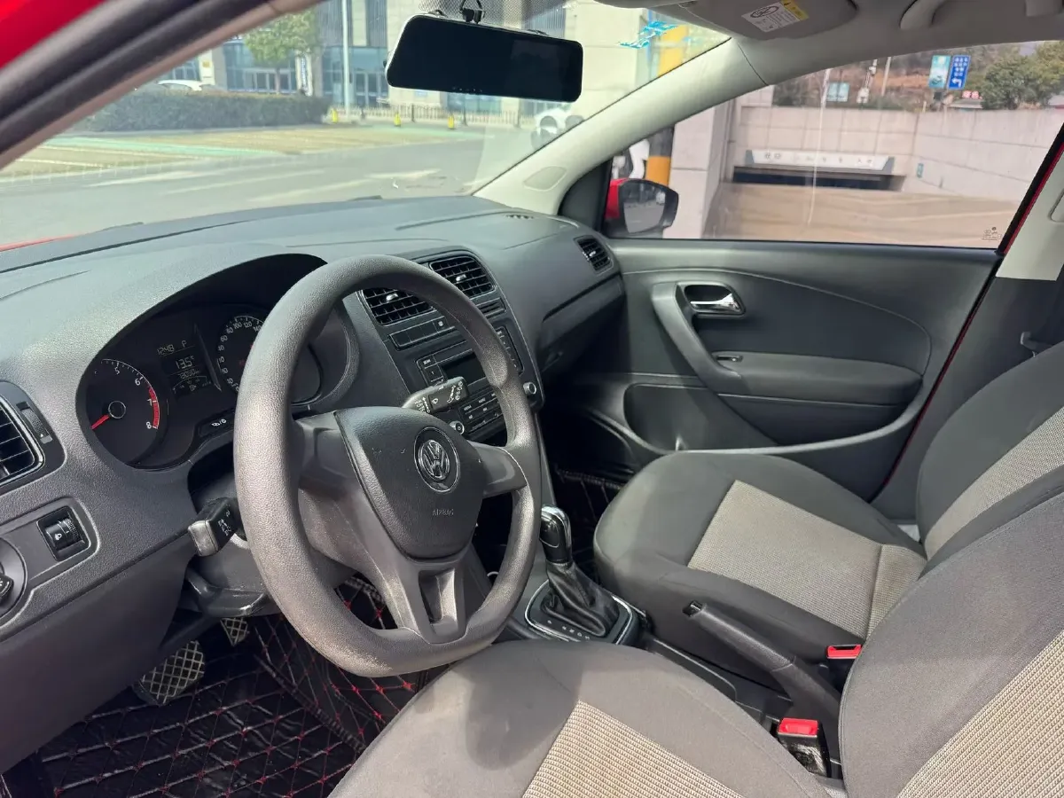 2016 Volkswagen Polo 1.4L 90HP L4 6AT,autocango,china used car exporter,china ev exporter,chinese used car exporter,chinese used ev exporter