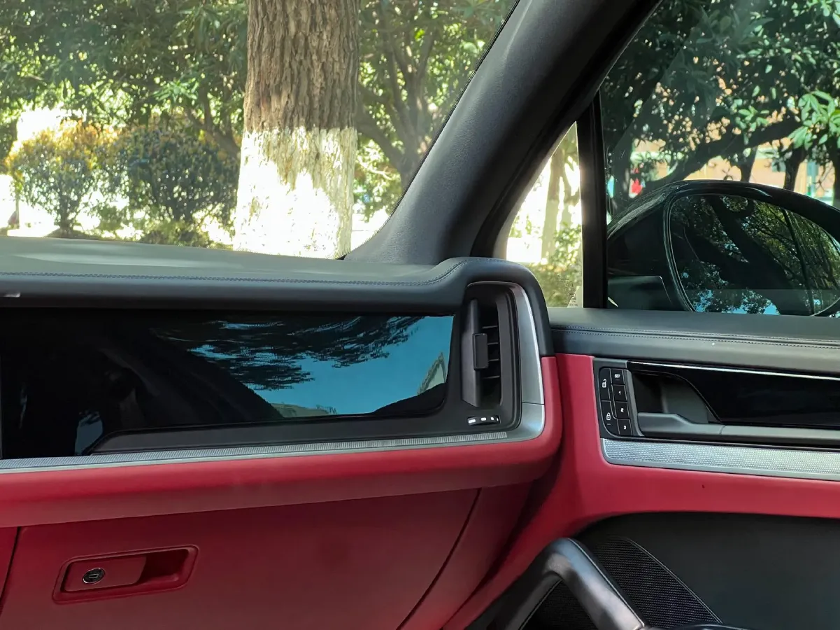 2025 Porsche Cayenne 3.0T 354HP V6 8AT,autocango,china used car exporter,china ev exporter,chinese used car exporter,chinese used ev exporter