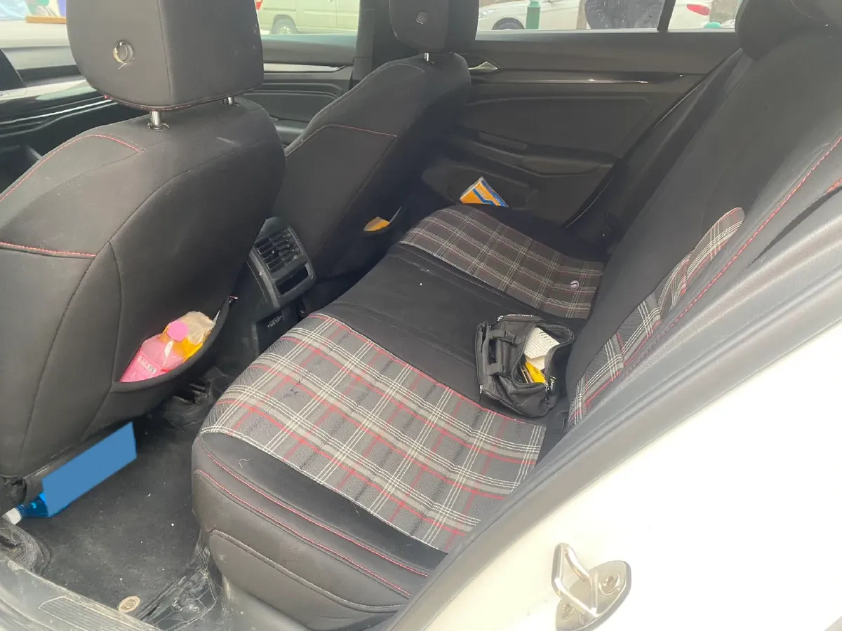 2023 Volkswagen Golf 1.4T 150HP L4 7DCT,autocango,china used car exporter,china ev exporter,chinese used car exporter,chinese used ev exporter