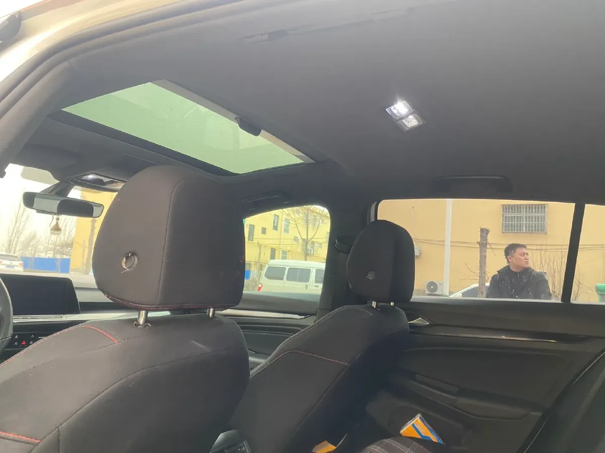 2023 Volkswagen Golf 1.4T 150HP L4 7DCT,autocango,china used car exporter,china ev exporter,chinese used car exporter,chinese used ev exporter