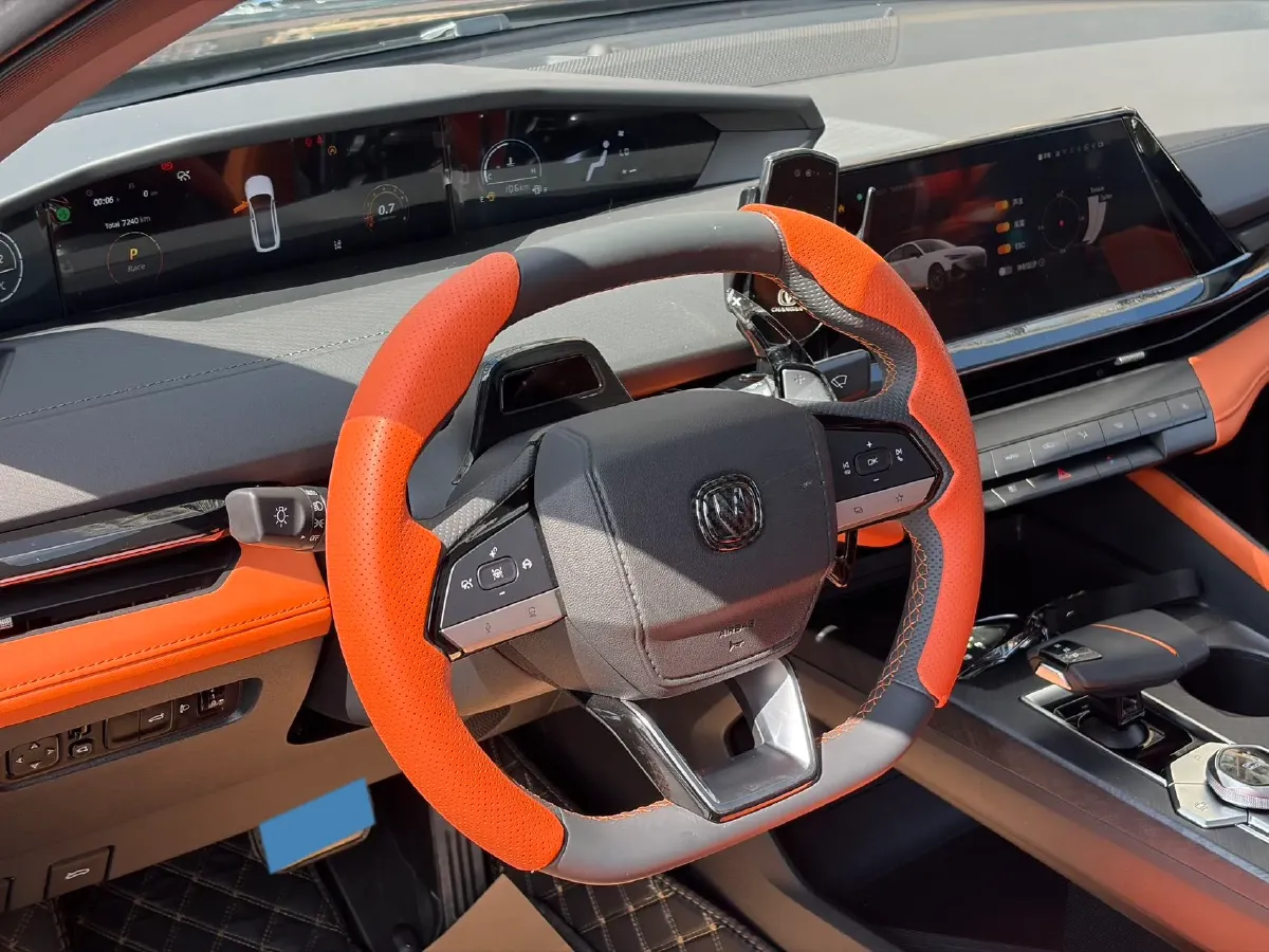 2023 ChangAn UNI-V 1.5T 188HP L4 7DCT,autocango,china used car exporter,china ev exporter,chinese used car exporter,chinese used ev exporter