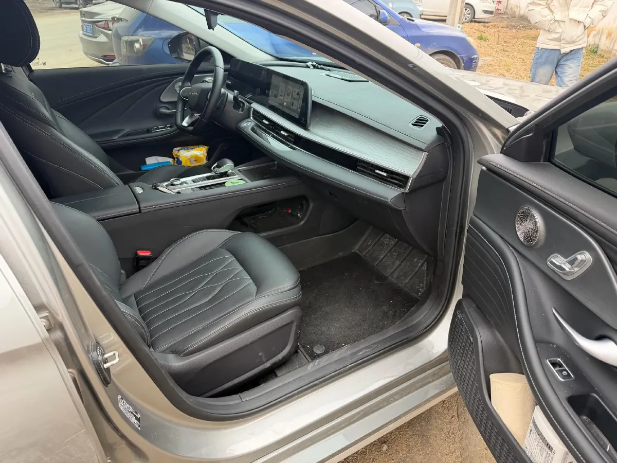 2025 Chery Arrizo 8 1.6T 197HP L4 7DCT,autocango,china used car exporter,china ev exporter,chinese used car exporter,chinese used ev exporter