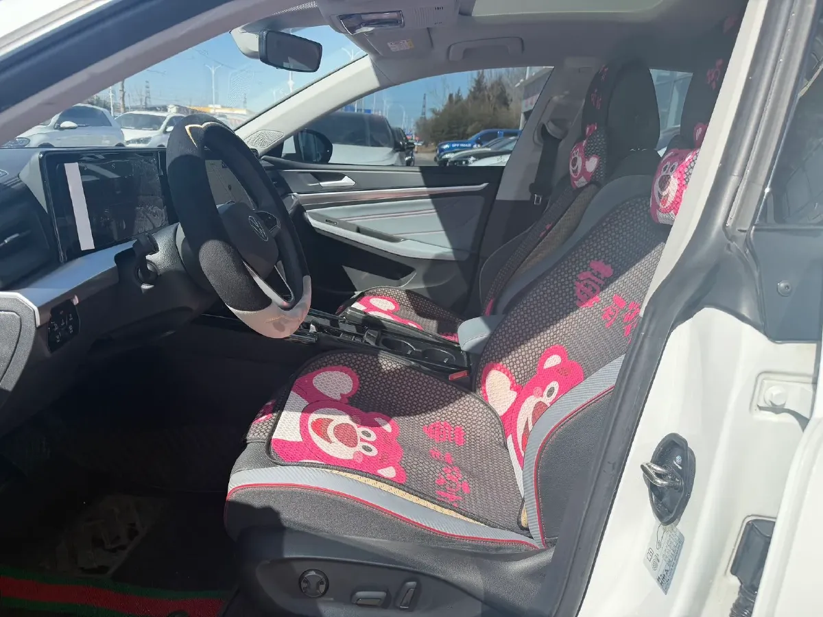 2024 Volkswagen Lamando 1.4T 150HP L4 7DCT,autocango,china used car exporter,china ev exporter,chinese used car exporter,chinese used ev exporter