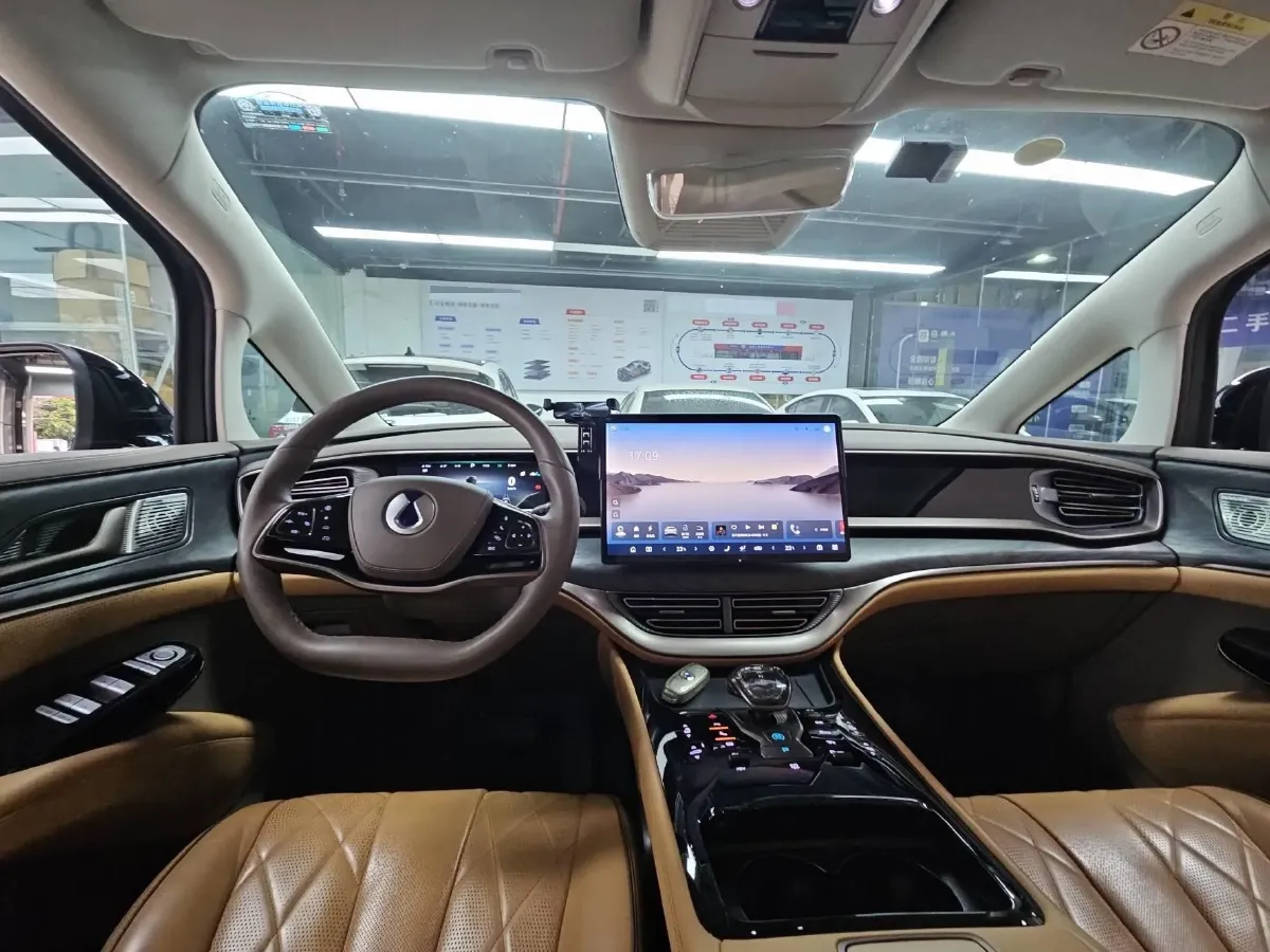 2022 HongQi HS7 3.0T 337HP V6 8AT,autocango,china used car exporter,china ev exporter,chinese used car exporter,chinese used ev exporter