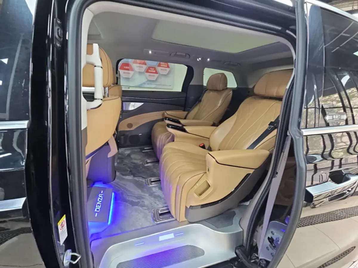 2022 HongQi HS7 3.0T 337HP V6 8AT,autocango,china used car exporter,china ev exporter,chinese used car exporter,chinese used ev exporter